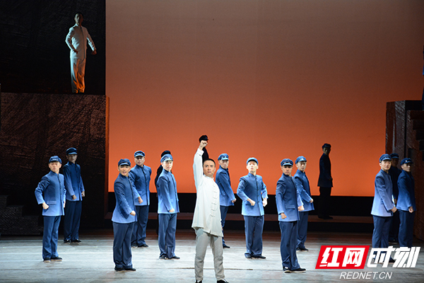 红网——威廉官网中国官方网站推出大型原创音乐剧《风华正茂》