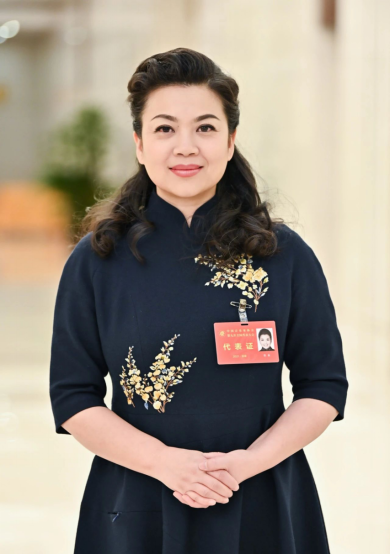 湖艺骄傲ￜ热烈祝贺知名校友张也、雷佳当选中国音乐家协会副主席