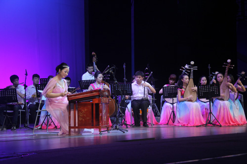 我院2012年度教师专业技能考核舞台展演拉开帷幕