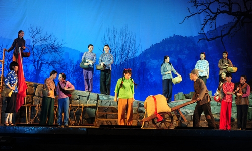 湖南日报报道——“雅韵三湘”情动校园 许又声出席