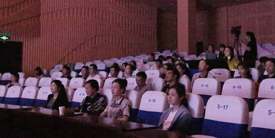 第12届全国“桃李杯”舞蹈教育教学成果展示活动湖南省内审查工作在我院举行