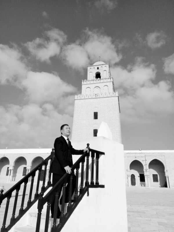 王鹏的诗：新时代青春进行曲