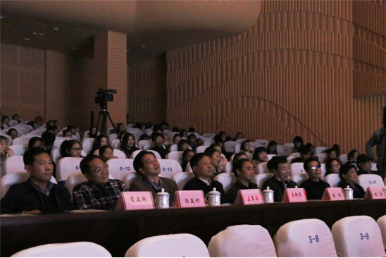 “花鼓戏表演经典传统剧目传承人研修班”举行结业汇报