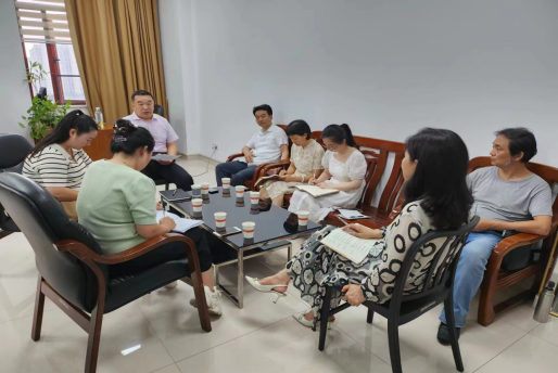 校领导深入质量评估中心检查指导工作