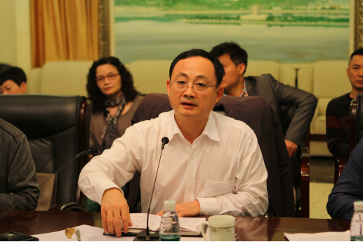 “两学一做”进行时——学院召开党委中心组（扩大）学习暨党支部书记培训会议