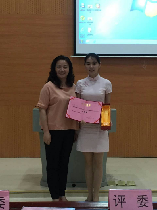 社文系成功举行微课比赛