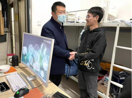 文旅系党支部深入师生开展主题党日活动