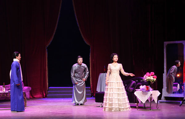 学院2015届毕业生艺术实践成果展演——影视系成功上演毕业剧目《日出》