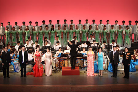 戏剧系“国家级精品课程——湖南花鼓戏声腔”演唱会顺利完成彩排