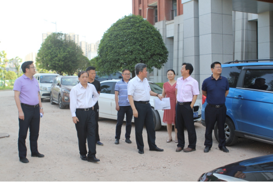 湖南师大党委书记李民一行来我院考察交流