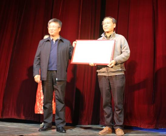 湖南民族文化传承基地授牌仪式暨桑植民歌演唱会举行