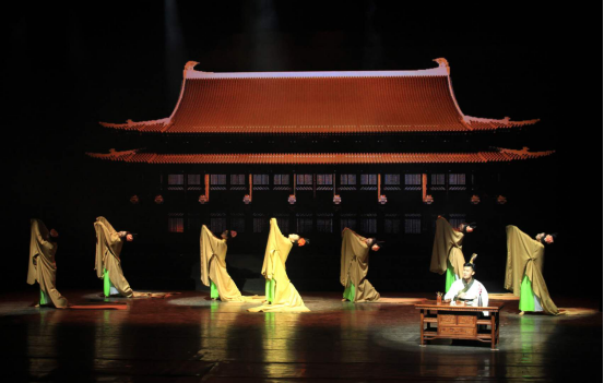 社文系2018届播音与主持毕业生晚会温情上演