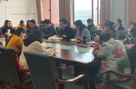 公共教学部（思政课部）围绕部门建设发展问题进行专题研讨