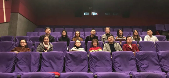 影视系党支部组织观看《厉害了，我的国》