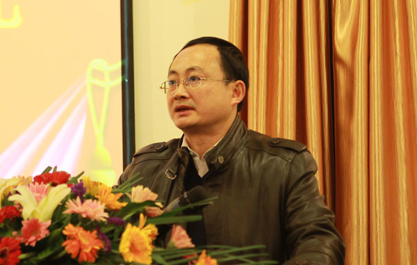 逐梦时光——美术系举办2014届毕业典礼暨毕业作品展