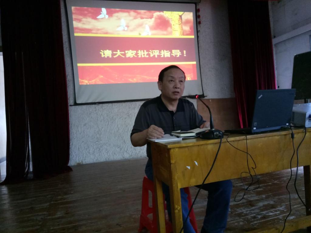 影视系党支部组织“两学一做”专题学习教育