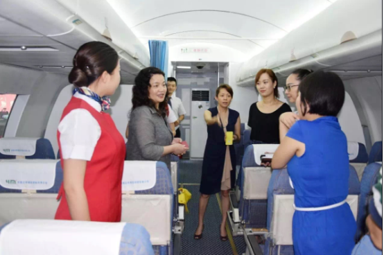 社文系赴海口考察《空中乘务》专业建设