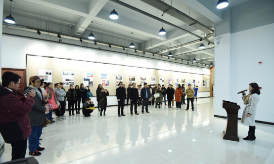 学院举行摄影大赛颁奖仪式暨作品展