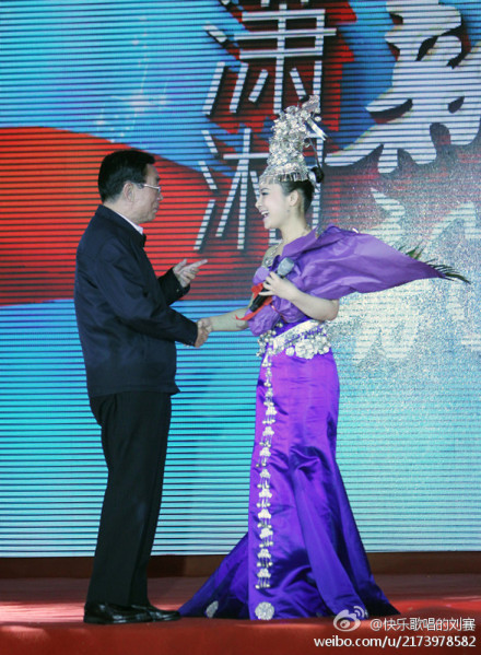 贺国强勉励我院校友刘赛：你是我们湖南的骄傲