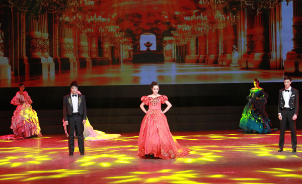 社文系毕业展演《追梦》综合晚会绚丽登场