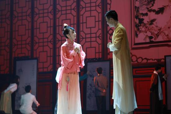 舞台剧《红于二月花》在我院隆重演出