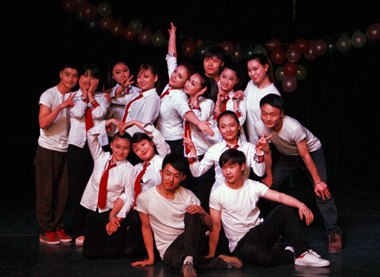 戏剧系主题班会系列活动顺利拉开帷幕