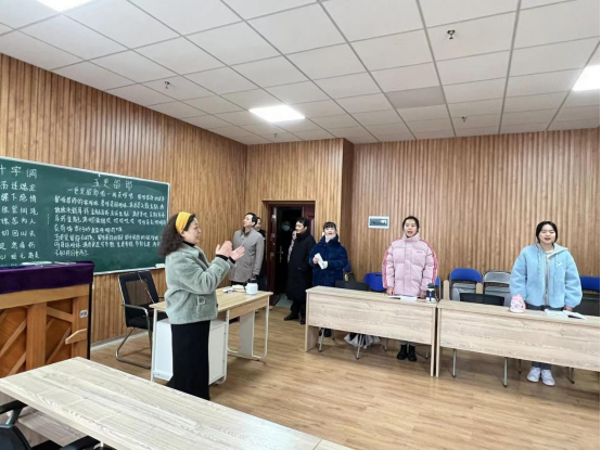 学院领导现场督查2022年春季学期开学第一课