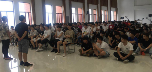 影视系召开男生安全文明教育大会