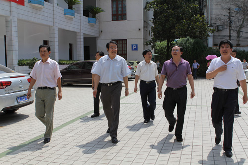 省委常委、宣传部长许又声来我院视察