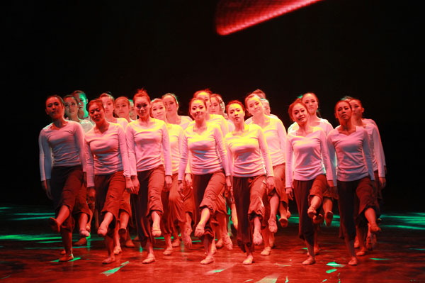 学院2014届毕业生艺术实践成果展演首场演出精彩上演